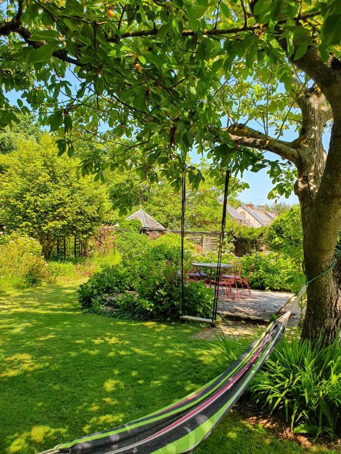 Maison En Pierre Dans Son Nid De Verdure Roz-Landrieux Buitenkant foto